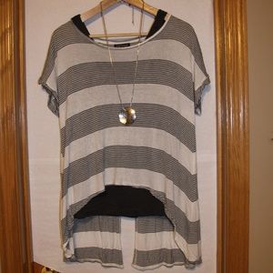 FREE with Bundle Topshop Hi Low Hem Split Back Cropped T Shirt